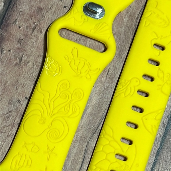 5for$10 42mm/44mm Adjustable Apple watch bands - NWOT - Yellow Sea engraved - Picture 2 of 3